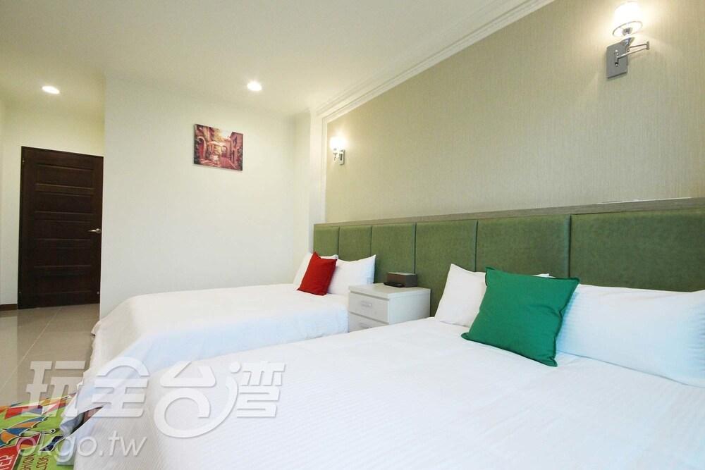Tu Wei 192 Homestay Zhuangwei Exterior photo