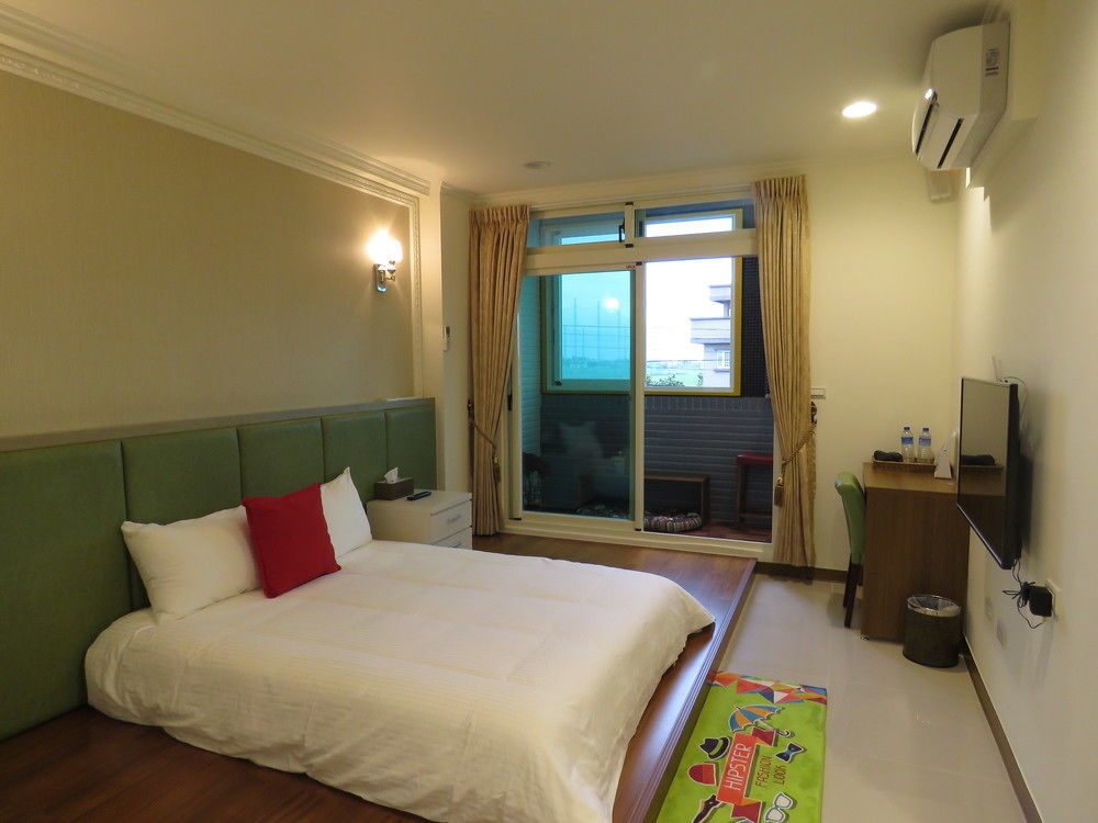 Tu Wei 192 Homestay Zhuangwei Exterior photo